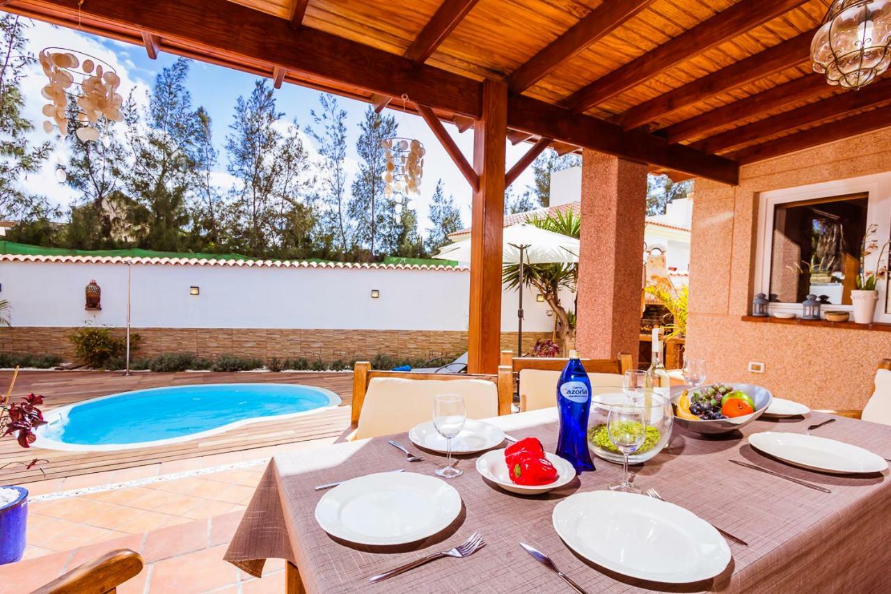 Villa Hibiscus Centrum Corralejo Beach Private Pool Family Exteriör bild